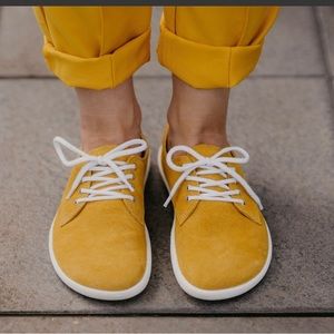 Be Lenka barefoot suede shoes